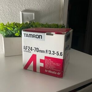 Tamron AF 24-70mm F/3.3-5.6 Lens with Box